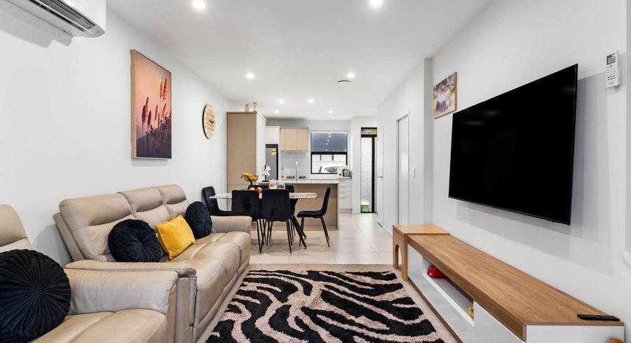  at 16 Rorida Lane, Flat Bush, Manukau City, Auckland