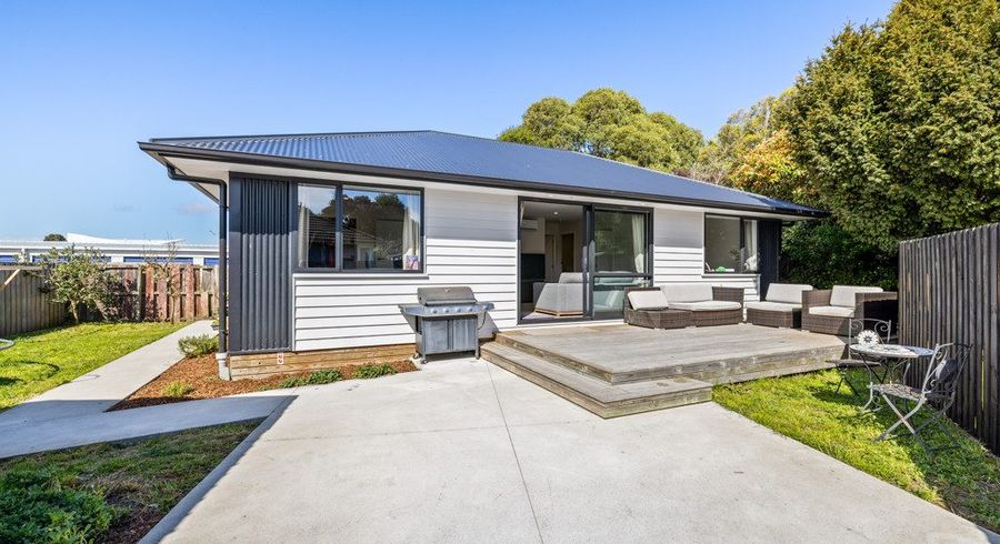  at 2/19 Tensing Place, Sockburn, Christchurch City, Canterbury