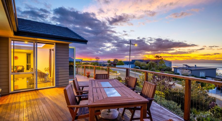 at 7 Sunset Place, Atawhai, Nelson