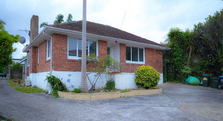  at 27 Kinross Street, Blockhouse Bay, Auckland