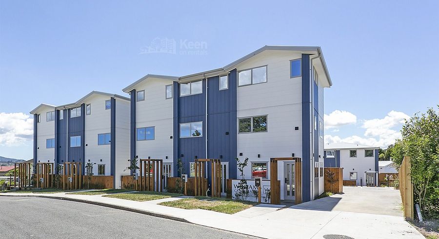  at 5/42 Kaikoura Street, Henderson, Waitakere City, Auckland