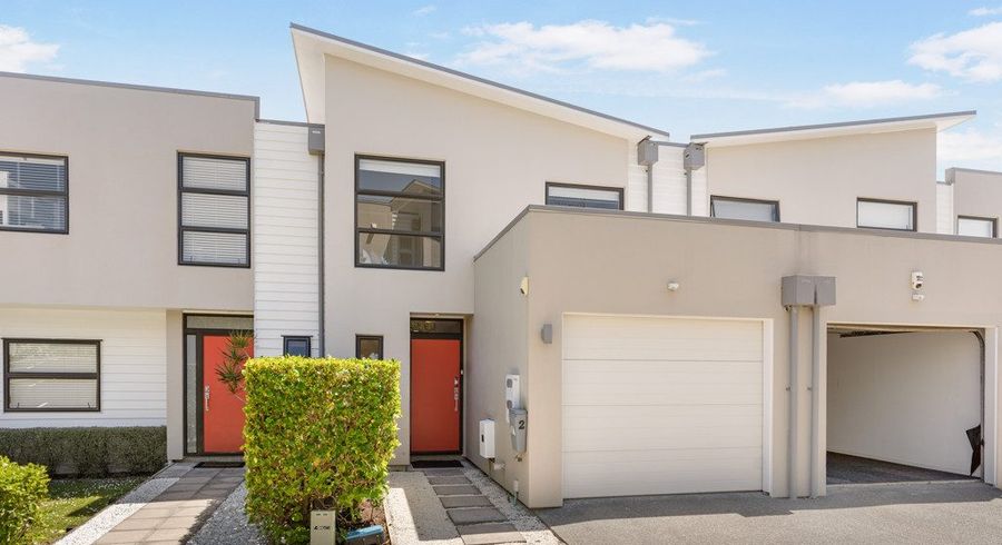  at 2/40 Scarlet Oak Drive, Schnapper Rock, Auckland