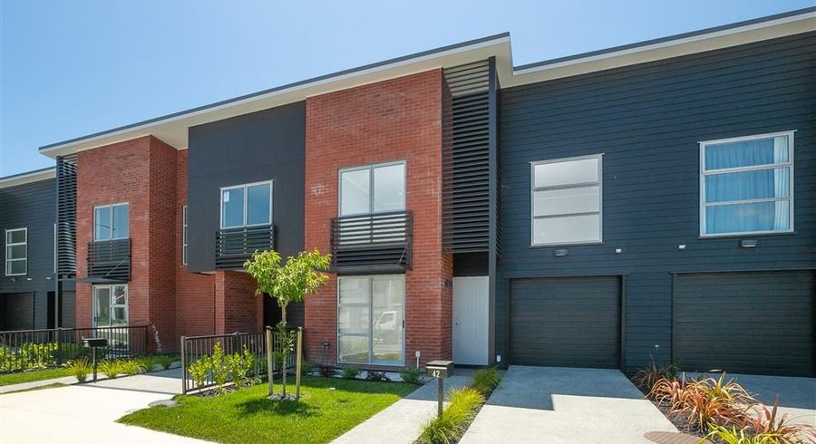  at 42 Vincent McGrath Cres, Swanson, Waitakere City, Auckland