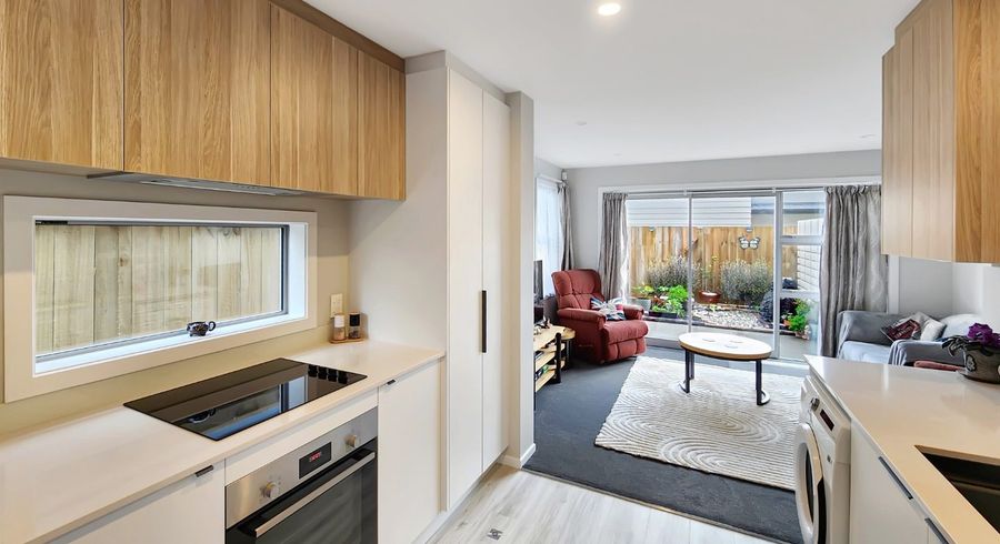  at 5/6 Peel Place, Wainuiomata, Lower Hutt, Wellington