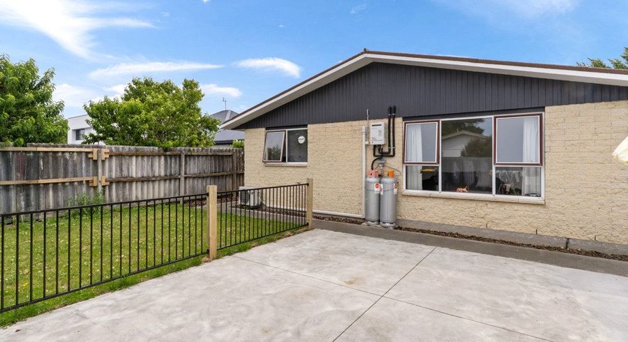  at 4/8 Peer Street, Upper Riccarton, Christchurch City, Canterbury