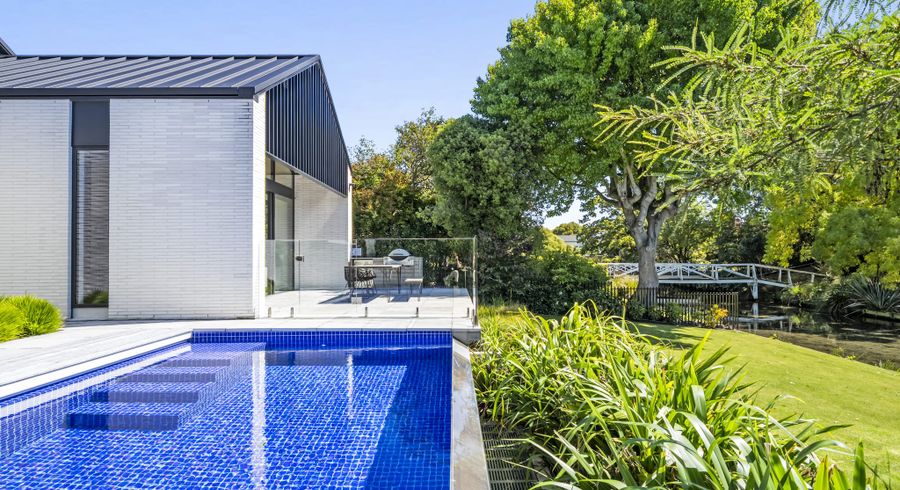  at 27 Idris Road, Fendalton, Christchurch City, Canterbury