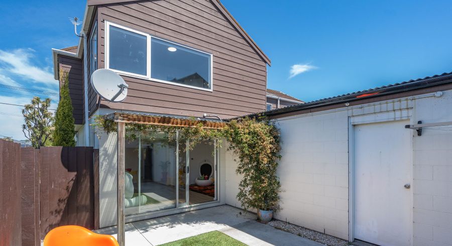  at 2/37 Avalon Street, Richmond, Christchurch City, Canterbury