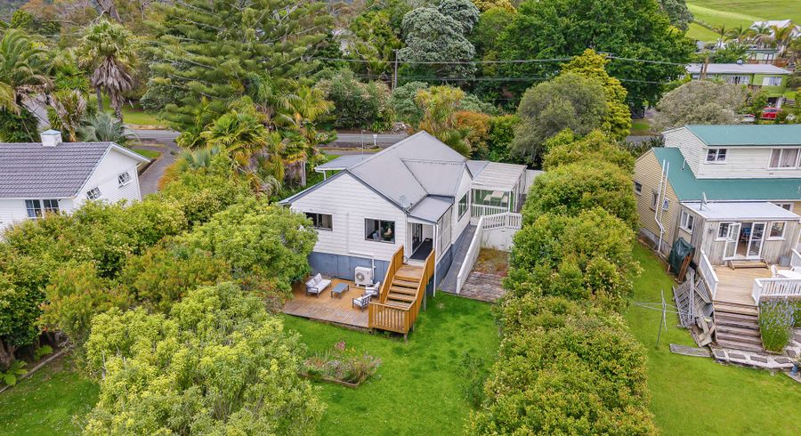 at 28 Grassmere Road, Henderson Valley, Waitakere City, Auckland