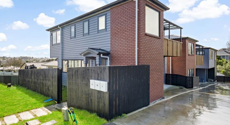  at 1/6 Landsdale Place, Massey, Waitakere City, Auckland