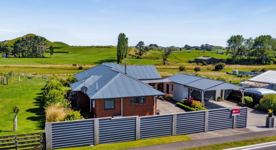  at 851 East Road, Toko, Stratford