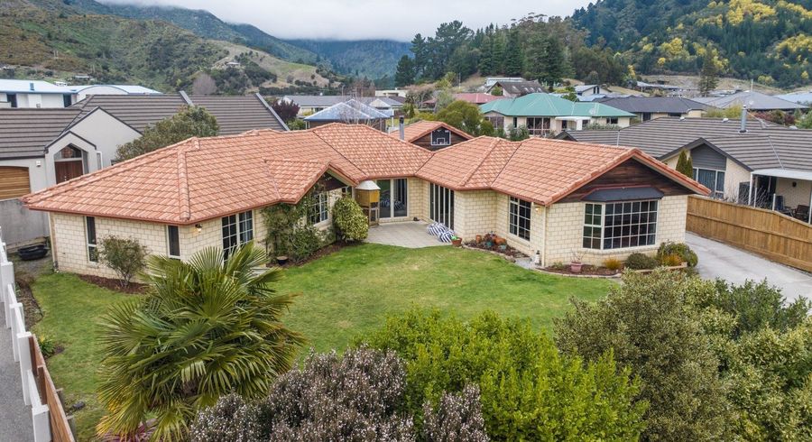  at 12 Glentui Place, Waikawa, Picton