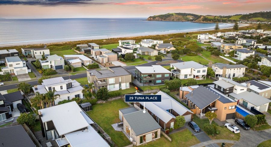  at 29 Tuna Place, Omaha