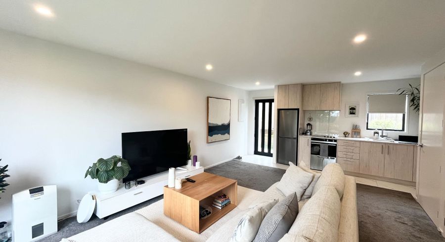  at 52E Vodanovich Road, Te Atatu South, Waitakere City, Auckland