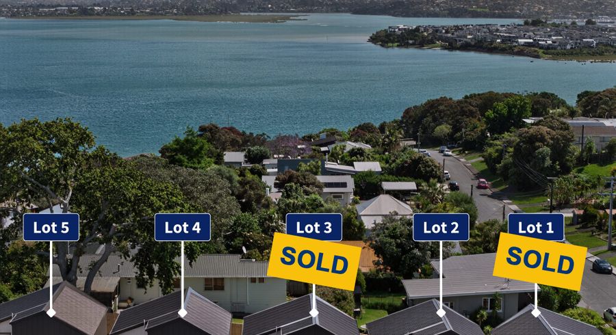  at Lot 4 / 10 Neptune Avenue, Beach Haven, North Shore City, Auckland