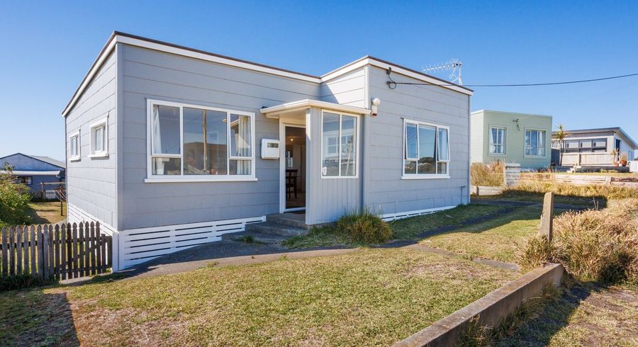  at 13 Nelson Street, Foxton Beach, Horowhenua, Manawatu / Whanganui