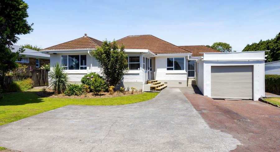  at 1354 Devon Road, Brixton, Waitara