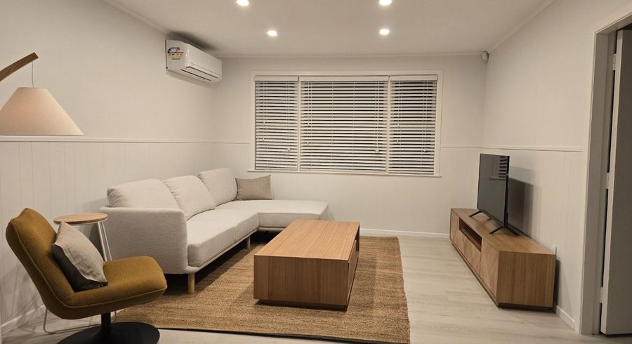  at 19 Sheridan Drive, New Lynn, Waitakere City, Auckland