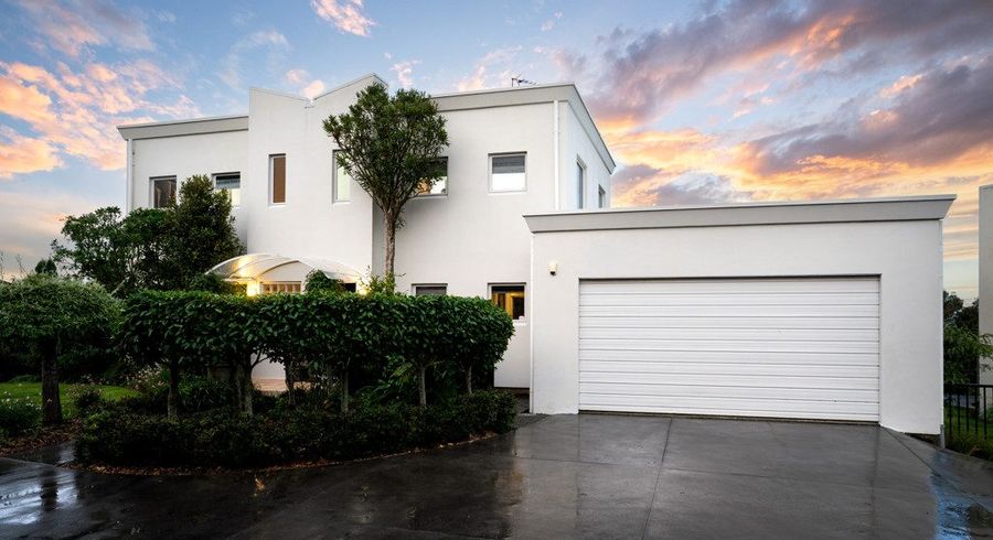  at 1/95 Penruddock Rise, Westmorland, Christchurch