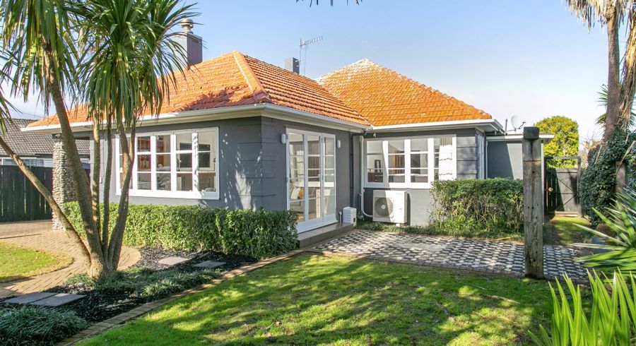  at 132 Meadowbank Road, Meadowbank, Auckland