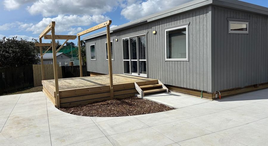  at 8 Lynmore Drive, Hill Park, Manukau City, Auckland