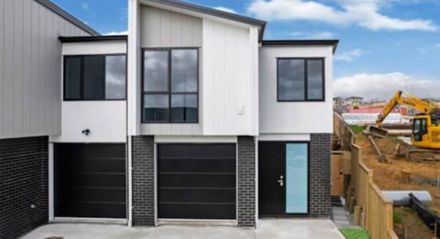  at 32B Hearth Street, Flat Bush, Manukau City, Auckland