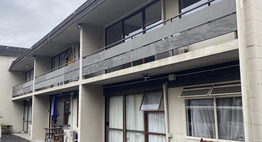  at 5/12 Oakley Avenue, Claudelands, Hamilton, Waikato