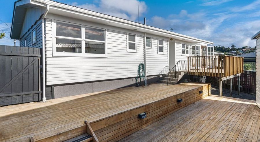  at 115 Stanley Road, Glenfield, Auckland
