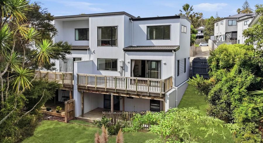  at 1/22 Spinella Drive, Bayview, North Shore City, Auckland