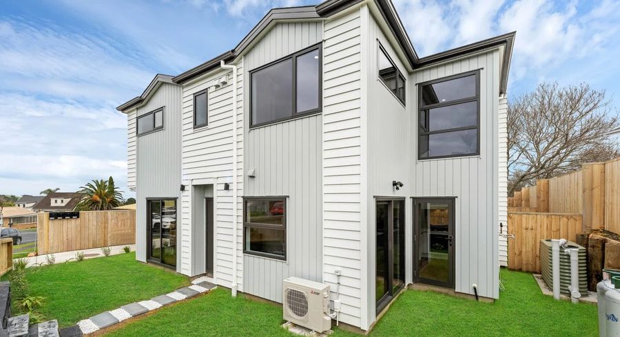 at 1/163 Bradbury road, Botany Downs, Manukau City, Auckland