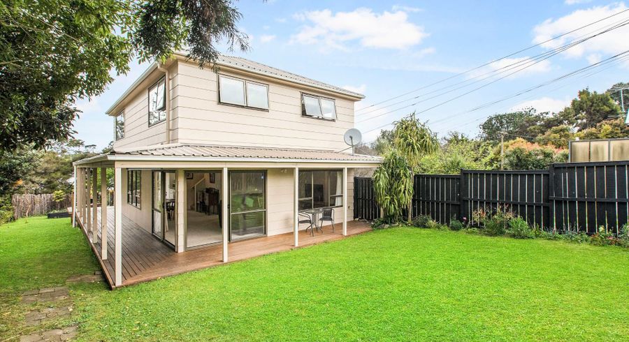  at 1/36 Cresta Avenue, Beach Haven, Auckland