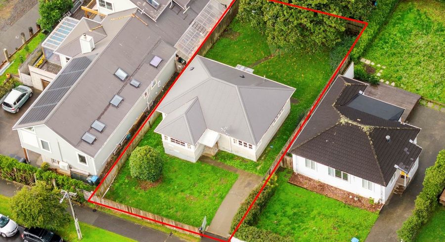  at 17 Manapau Street, Meadowbank, Auckland City, Auckland