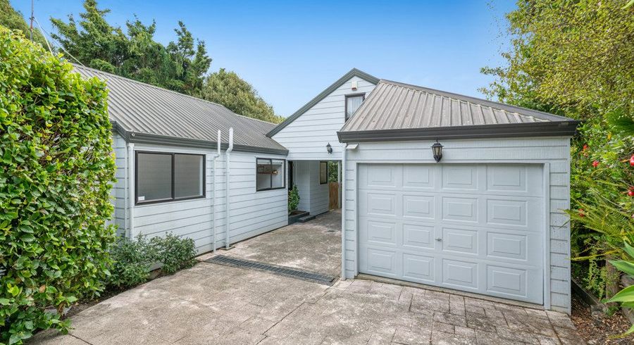  at 7 Emery Grove, Bayview, North Shore City, Auckland