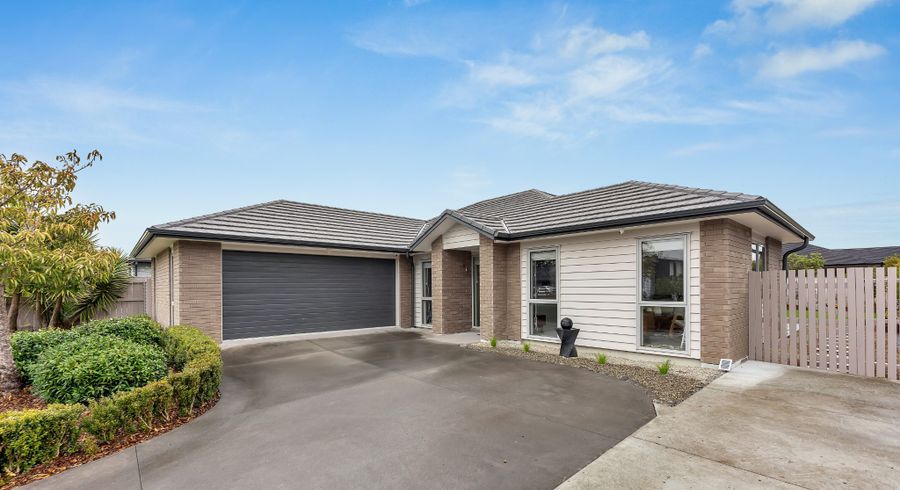  at 15 Larmer Drive, Kumeu, Rodney, Auckland