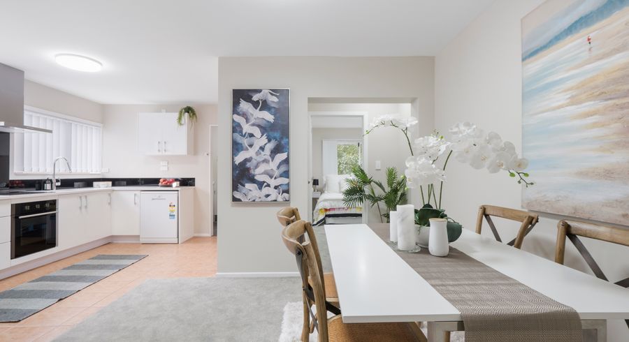  at 2/325 Mount Albert Road, Mount Roskill, Auckland