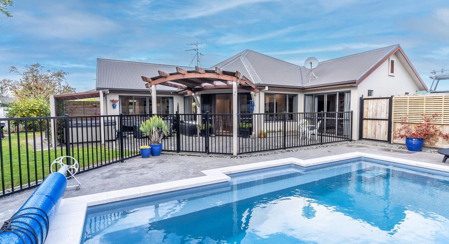  at 50 Cairns Crescent, Rototuna, Hamilton