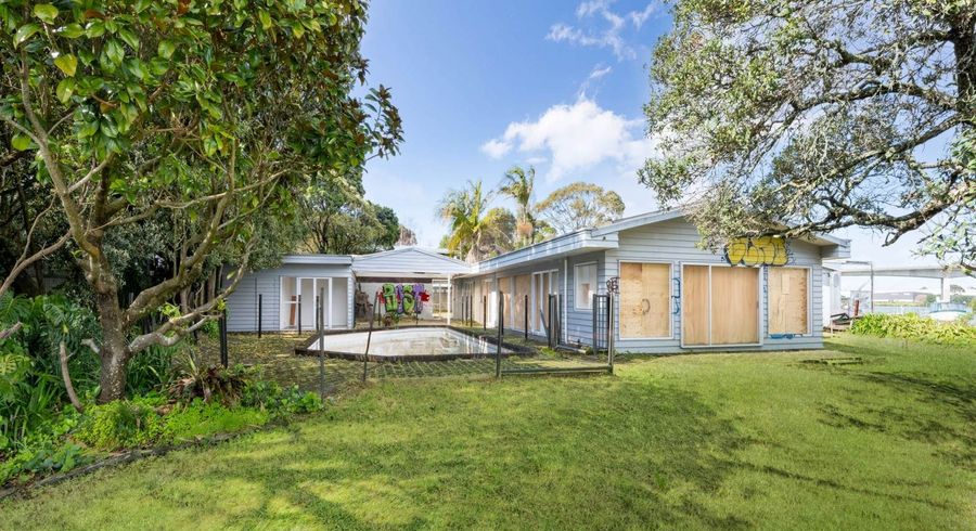  at 1 Pakuranga Road, Pakuranga, Manukau City, Auckland