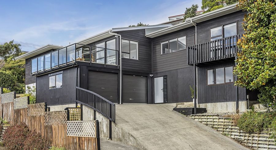  at 16 Doon Grove, Papakowhai, Porirua