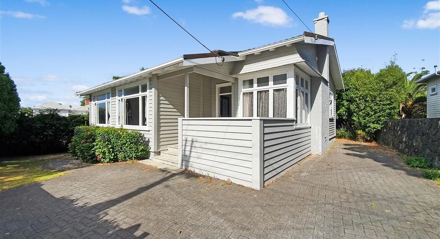  at 9 Eglinton Avenue, Mount Eden, Auckland