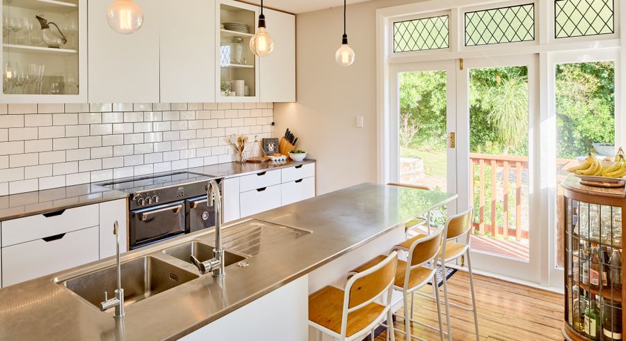  at 32 Hanover Street, Wadestown, Wellington