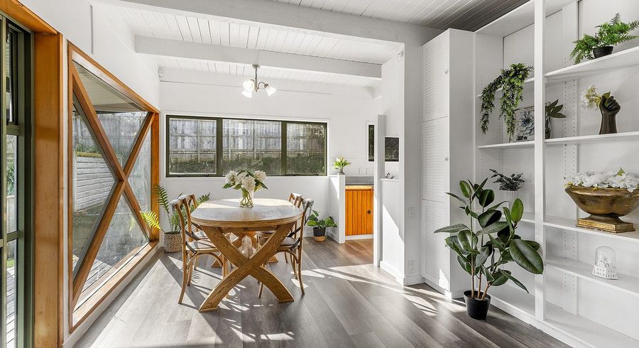  at 117 Gloaming Hill, Titahi Bay, Porirua, Wellington