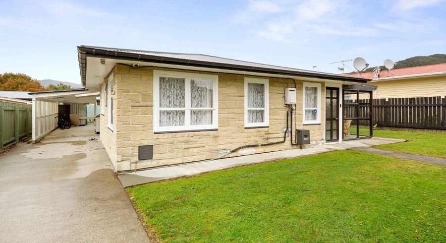  at 38 Parkway, Wainuiomata, Lower Hutt, Wellington