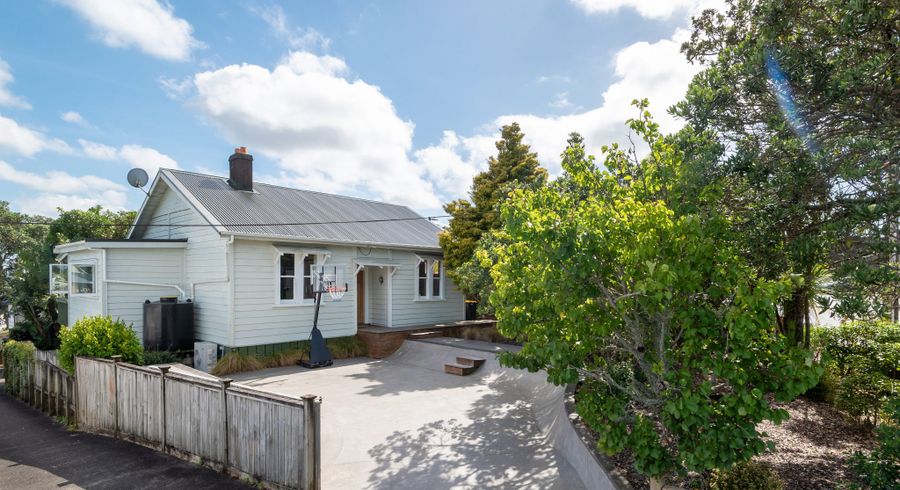  at 17 Rangatira Road, Birkdale, North Shore City, Auckland
