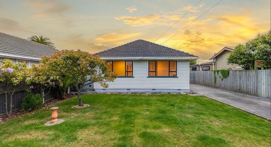  at 96 Estuary Road, South New Brighton, Christchurch