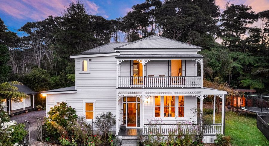  at 8 Kellys Road, Oratia, Auckland