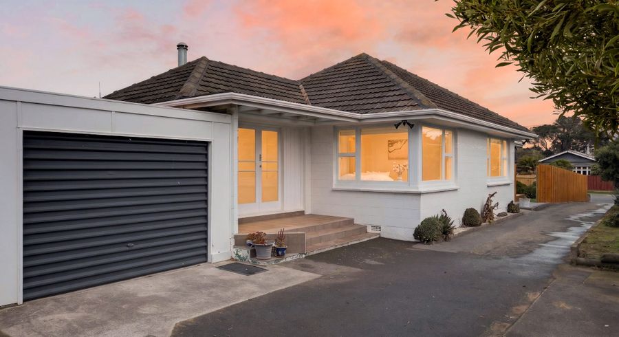  at 1/207 Estuary Road, South New Brighton, Christchurch