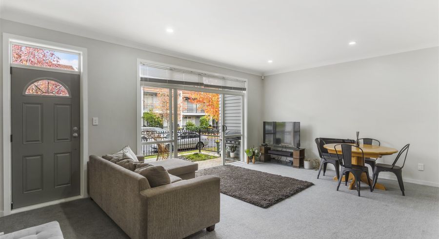  at 7/44 Carlos Drive, Flat Bush, Auckland