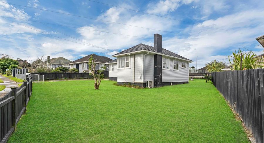  at 104 Fisher Cresent, Otara, Manukau City, Auckland