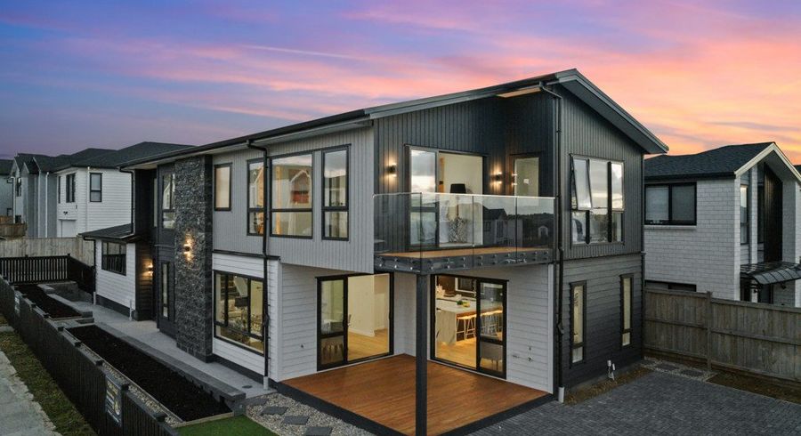  at 8 Rathfarnham Road, Flat Bush, Manukau City, Auckland