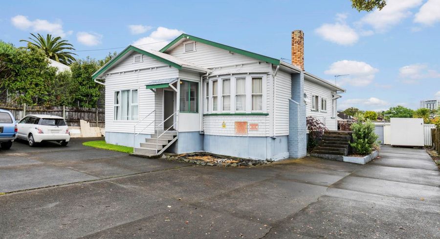  at 4092 Great North Road, Glen Eden, Auckland