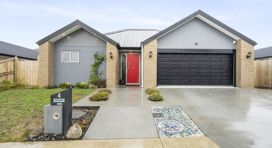  at 4 Te Tiireke Drive, Glenview, Hamilton